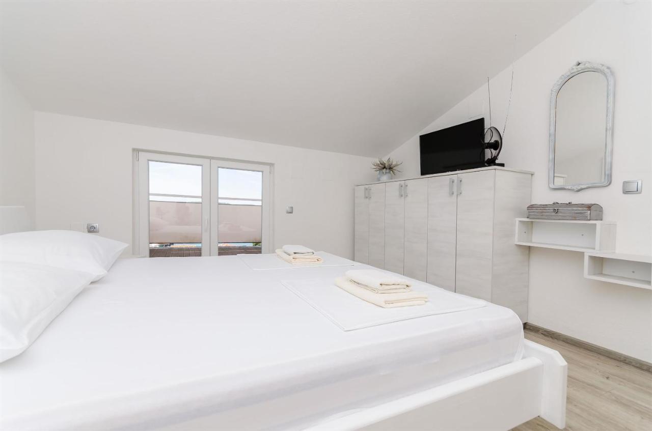 Apartment Ljubica Okrug Gornji Extérieur photo